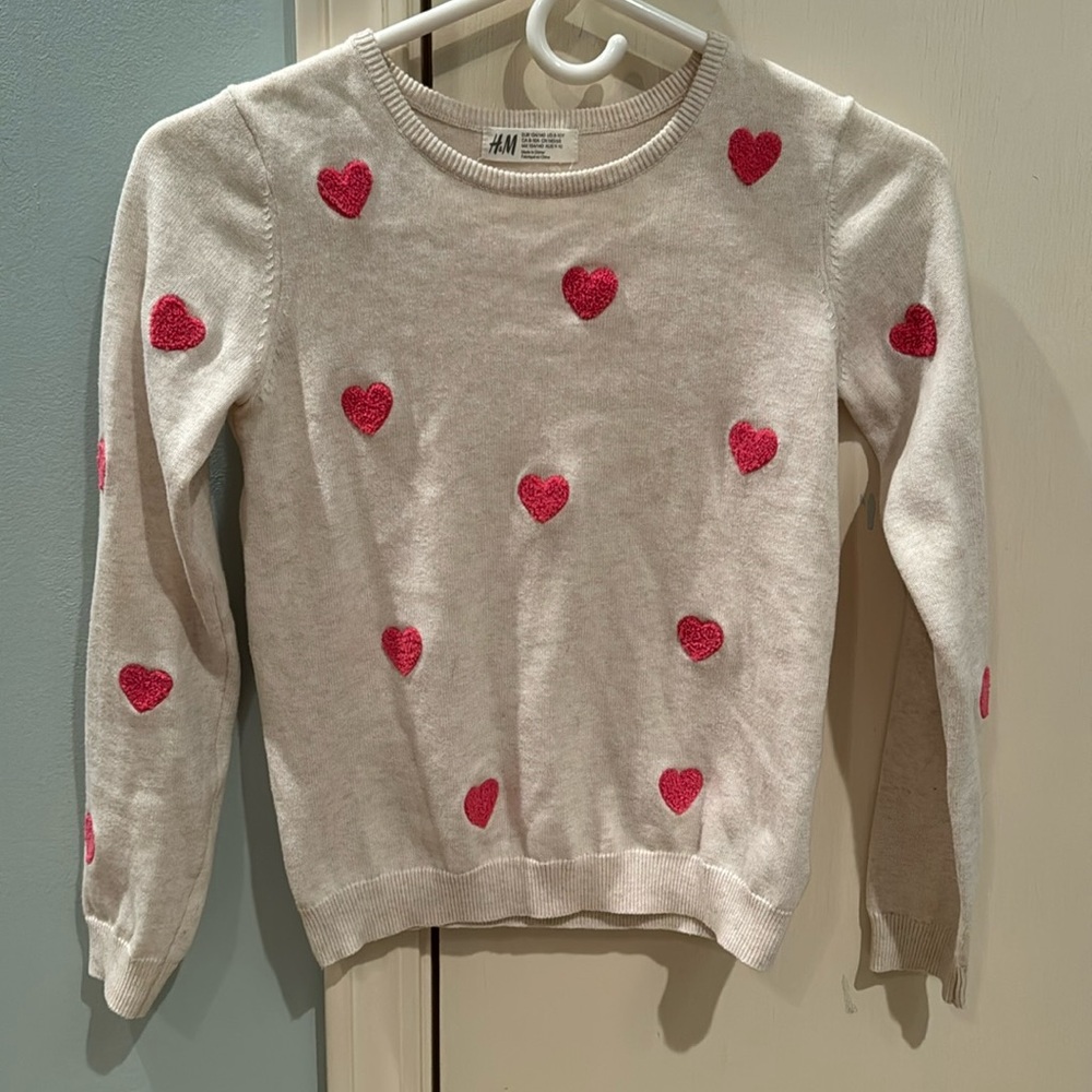 H&M sweater w/hearts